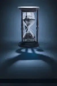 Portada de la novela 48 Hours a Day en Italiano